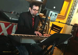 IMG_3178-Sandy-Bates-piano-WEB